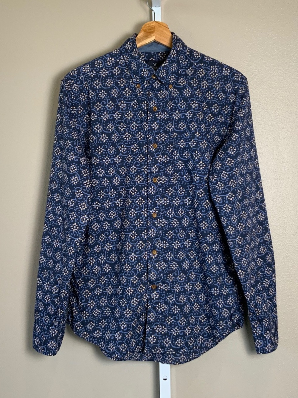 American Eagle Outfitters Classic Fit Printed Button Down Oxford Shirt